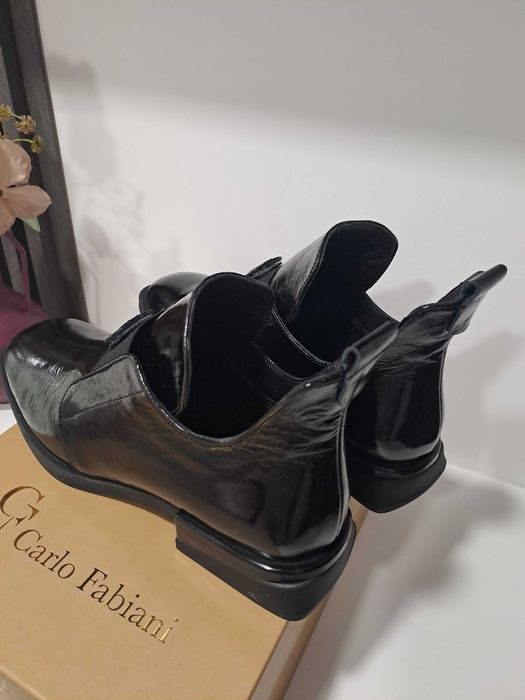 Carlo Fabiani естествена лачена кожа, нови, н-р40