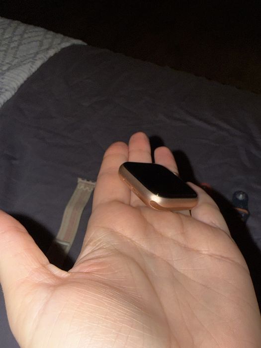 Apple Watch Series 6 40 mm Rose Gold + 5 ремешков