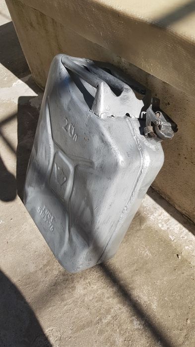 Canistra benzina 20 litri pentru auto
