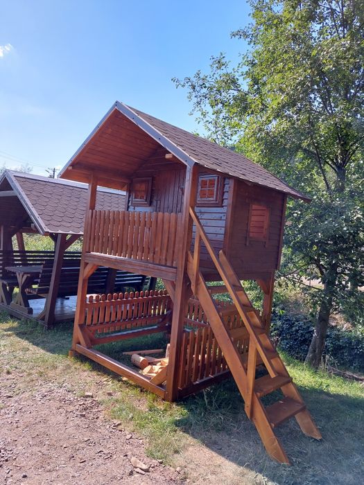 Mobilier rustic de grădină