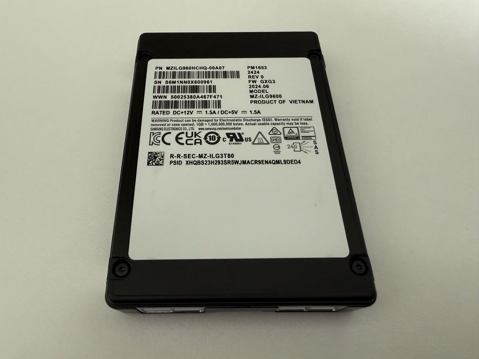 Samsung PM1653 MZ-ILG9600 960GB SAS 24GB SAS SSD