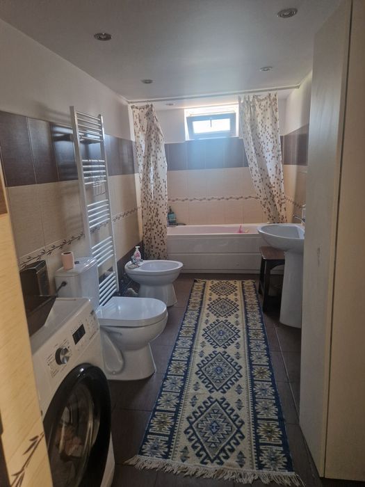 Casa de vanzare  plus vad comercial plus 3000mp Cristesti,  Pascani ,IasiE 85, 100.000 euro negociabil,nr.tel0764842630