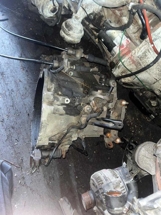 коробка на карина е механика