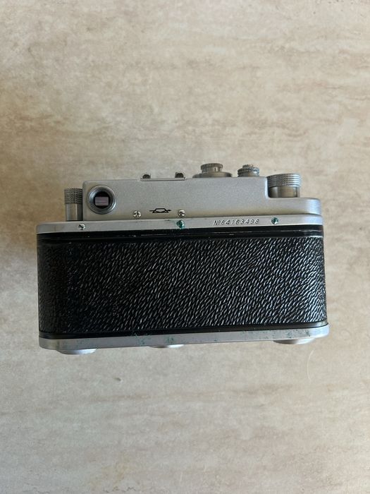 Руски фотоапарат-Зоркий-4
