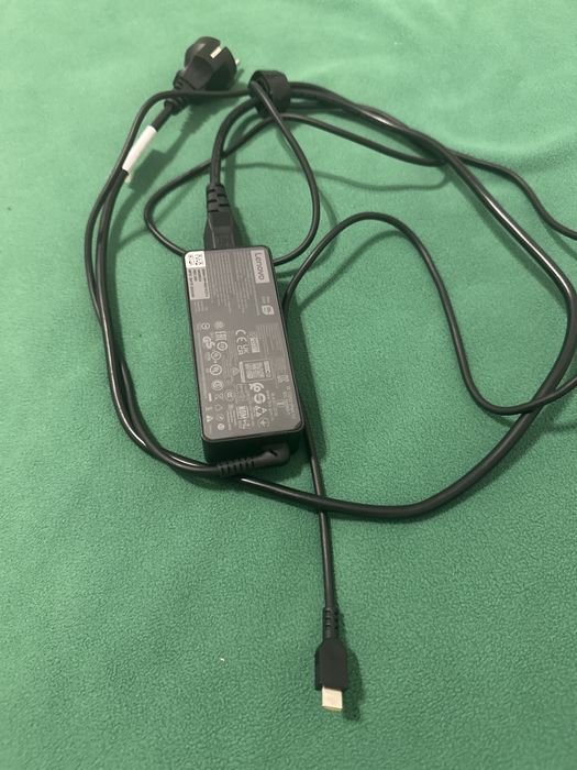 Încărcător Original Lenovo 65W USB-C – Stare Impecabilă