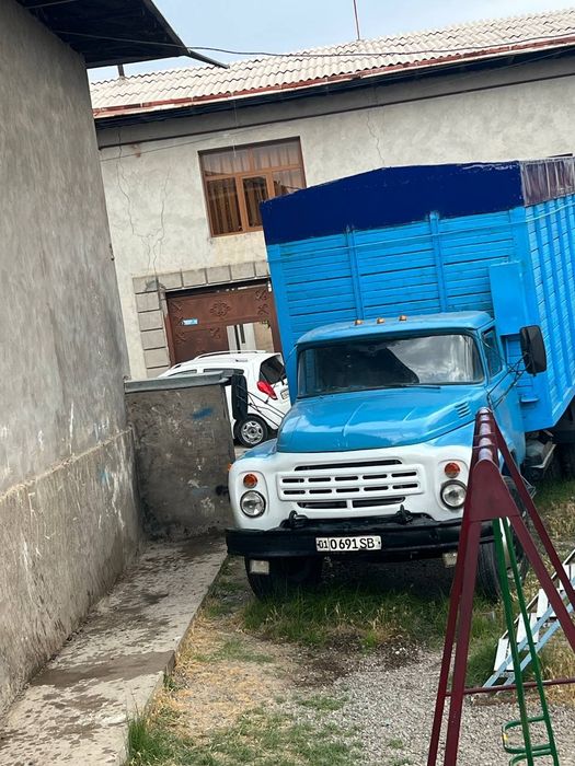 Zil furgon 1993yil