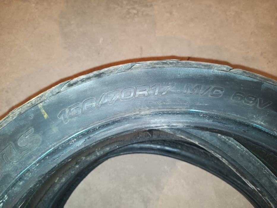 Продам резину на мотоцикл