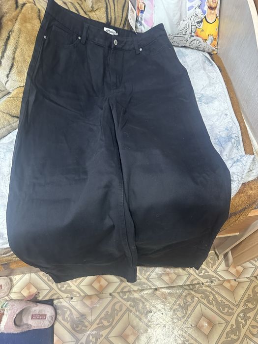 Продам джинсы 49-50 новые