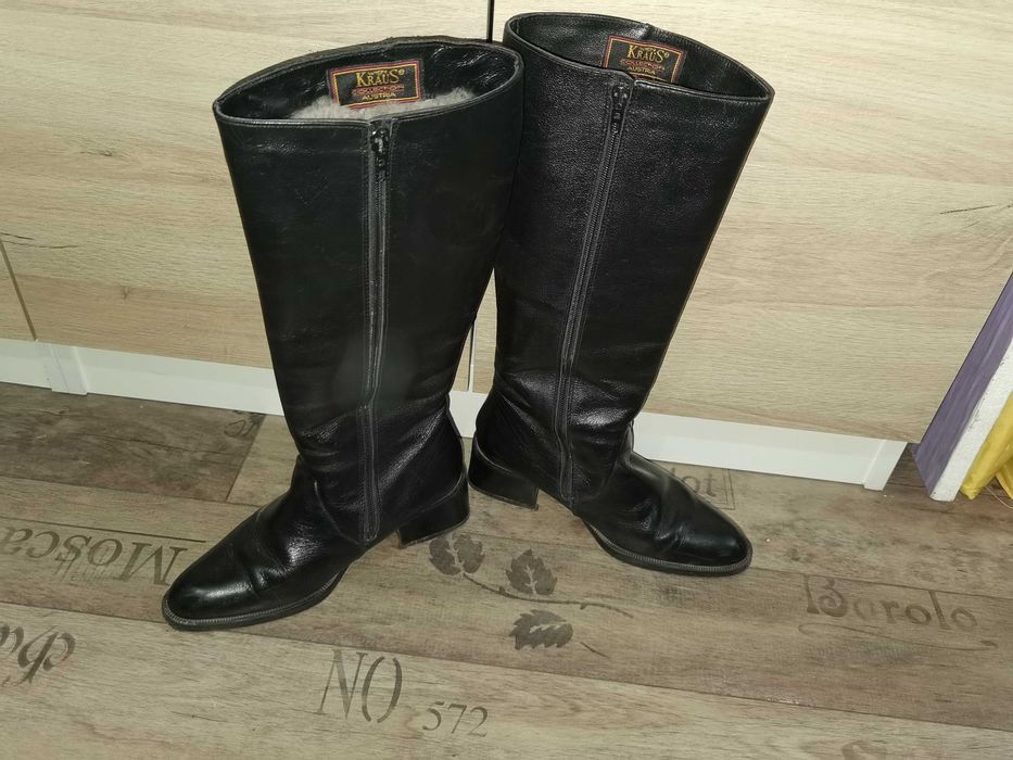 Дамски ботуши 37 номер дебели отвътре