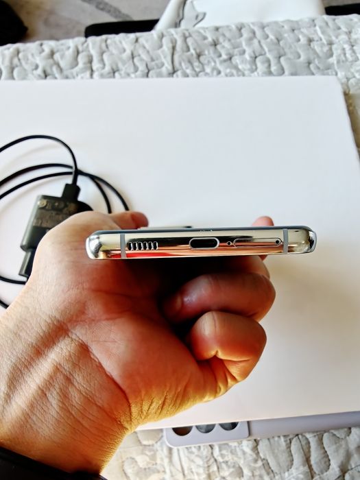 Продавам Samsung S21 Ultra 256гб/12 рам!Обещан!!!