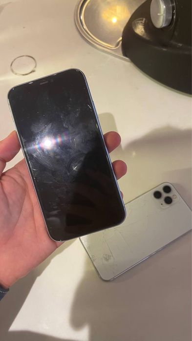iPhone 11 на запчасти