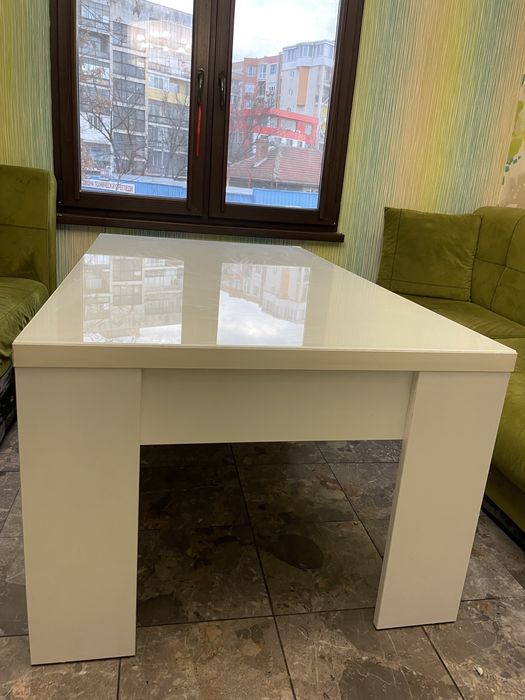 Нова холна маса бял гланц и стъкло по поръчка 150/85/50см