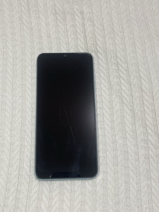 Realme C21.       .