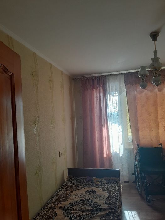 Продам трёхкомнатную  квартиру
