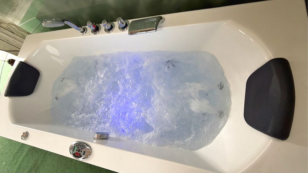 *Spa* Хидромасажна Вана -Джакузи за Двама с Подгрев до 45°  1.69x0.74
