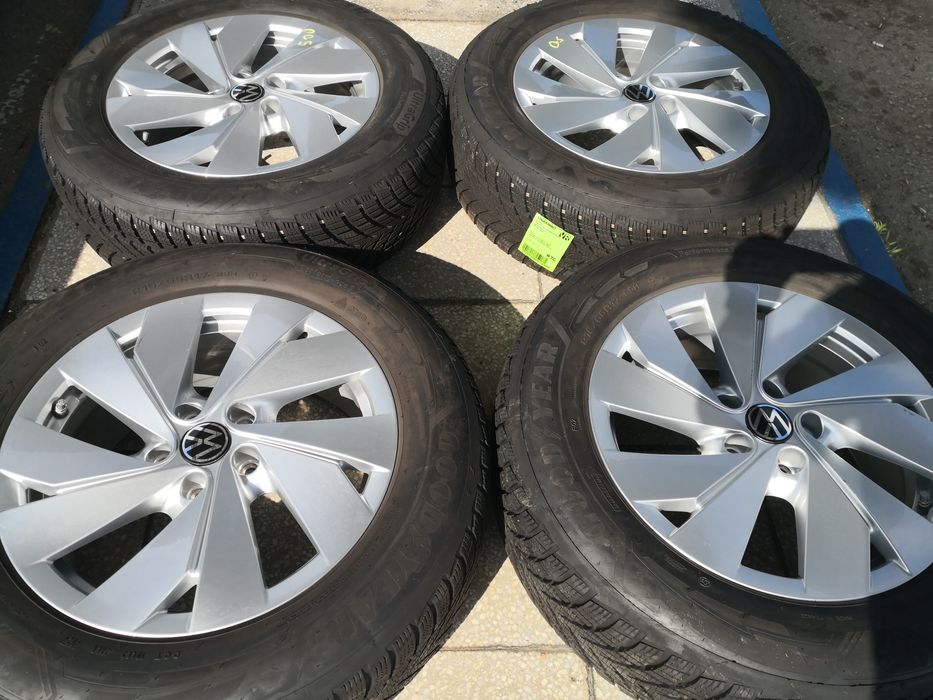 5х112 фолксваген шкода 5x112 volkswagen vw skoda 17 цола 215 65 17 като нови