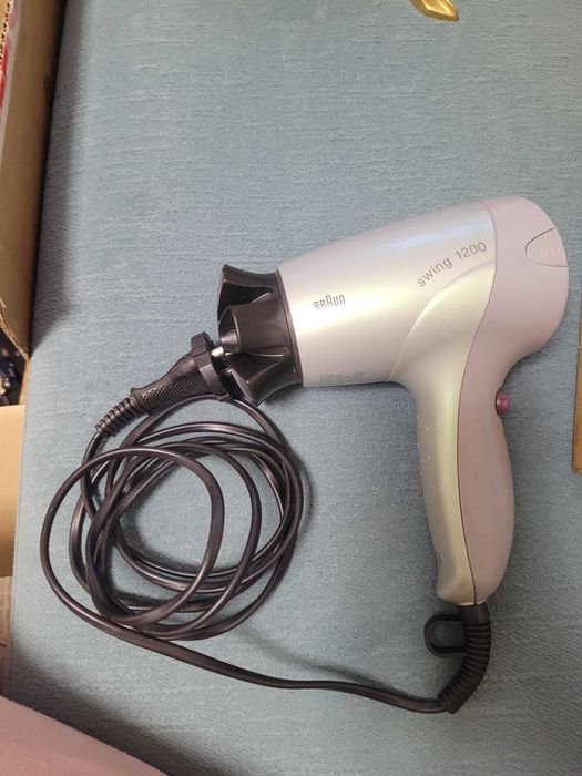 Uscator de par Braun