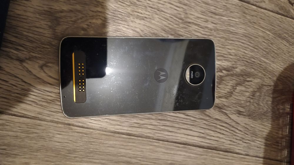 Motorola play z amoled