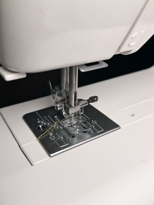 Швейная машинка Janome RE-1706