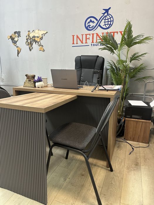 Продам стол в отличном состоянии