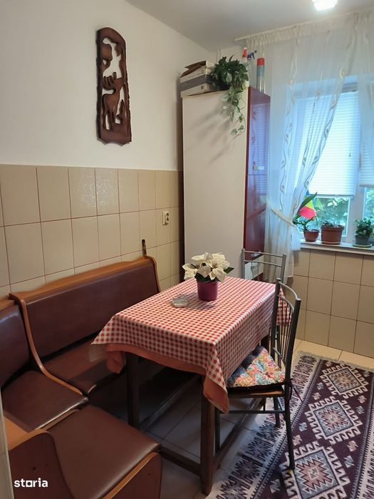 Apartament 3 camere in cartier VEST - etaj 2 -gata de mutat!