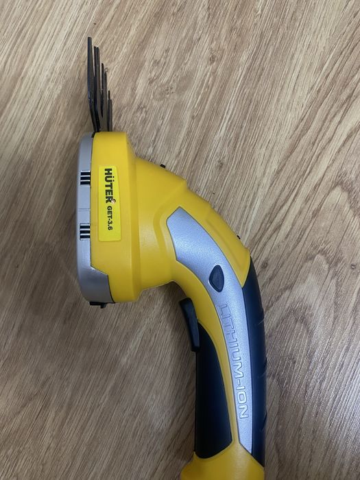 Продам Кусторез Huter GET-3.6