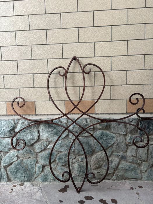 Кованые элементы для ворот и калитки