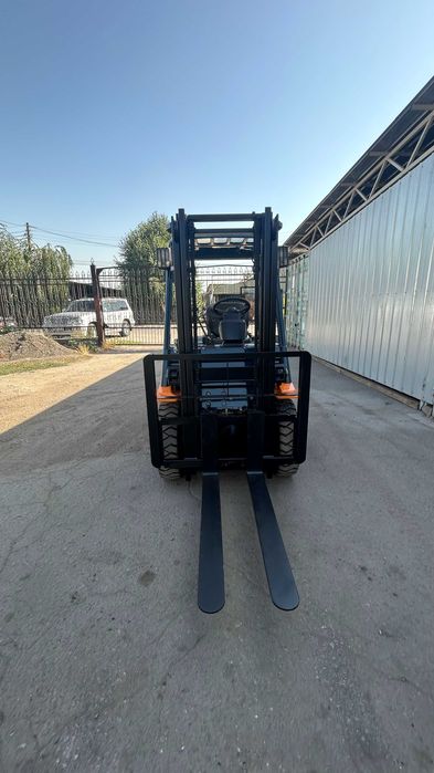 Продам Вилочный погрузчик (кара)