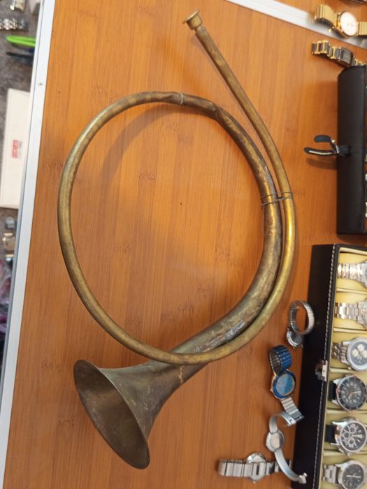 Goarnă de vânătoare veche, alamă