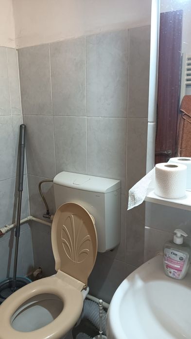 Inchiriere camera targ de craciun