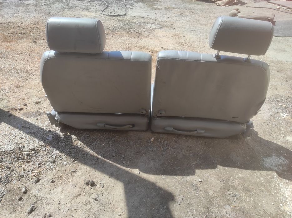 Сидения 3й ряд TLC100