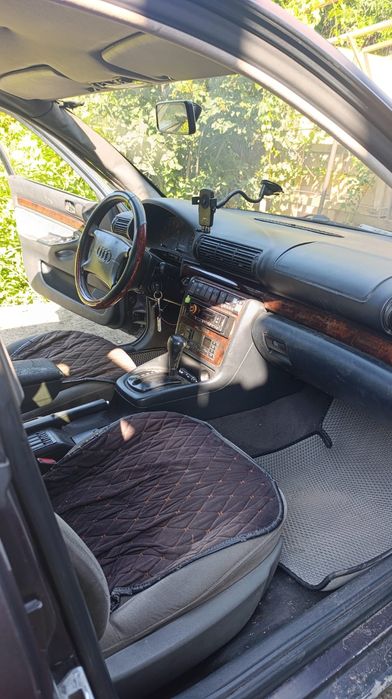 Audi a4 B5 1996 автомат 2,6