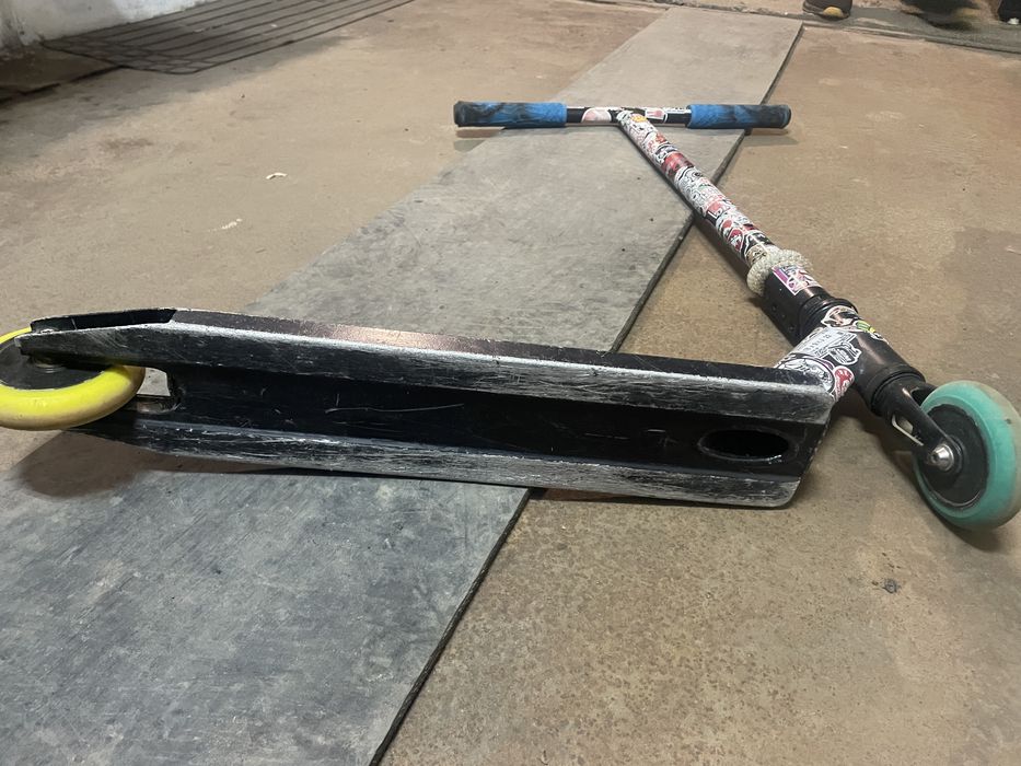 Трюковой самокат