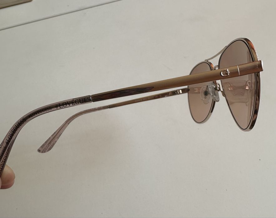 Слънчеви очила Guess