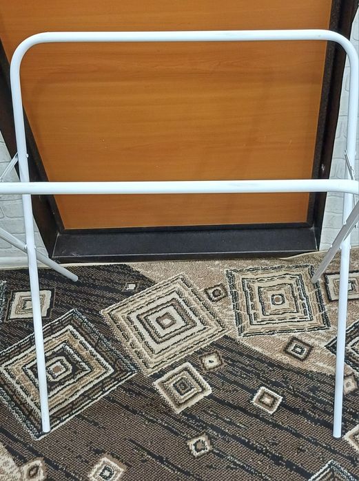 Продам ванночку вместе с держателем для ванночки