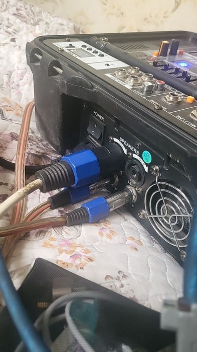Kalonka 15 dyum va komplekt pult miksher usilitel srochni sotiladi