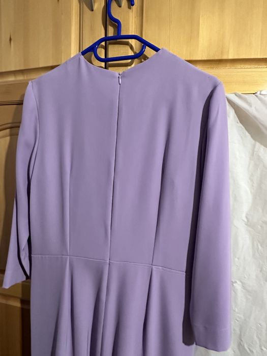 рокля Carla Ferroni