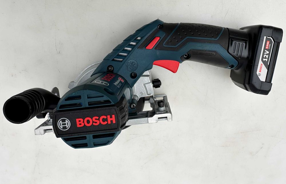 BOSCH GKS 12V-26 - Акумулаторен циркуляр 2x12V 6.0Ah като нов!