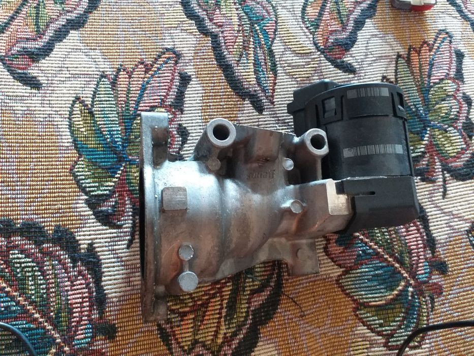 EGR Citroen C5 Peugeot 407 Focus 2 Volvo 2.0 hdi tdci