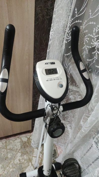 Велотренажер ArtFit