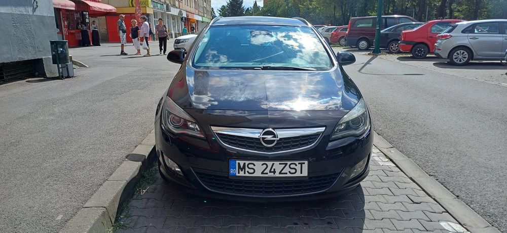 OPEL Astra 2011 — imagine 2