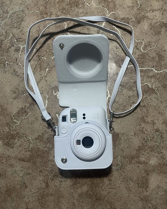 Fujifilm Instax Mini 12 + набор аксессуаров