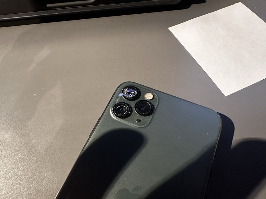 Apple iPhone 11 Pro Max – 64 GB