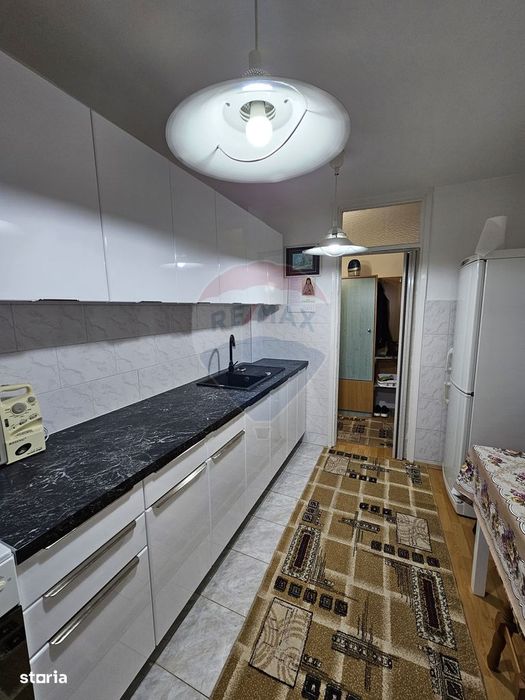 Apartament cu 2 camere semidecomandat de închiriat în zona Manastur