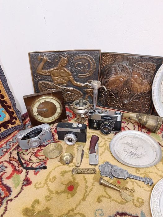 Antikvar buyumlar hammasi optim sotiladi