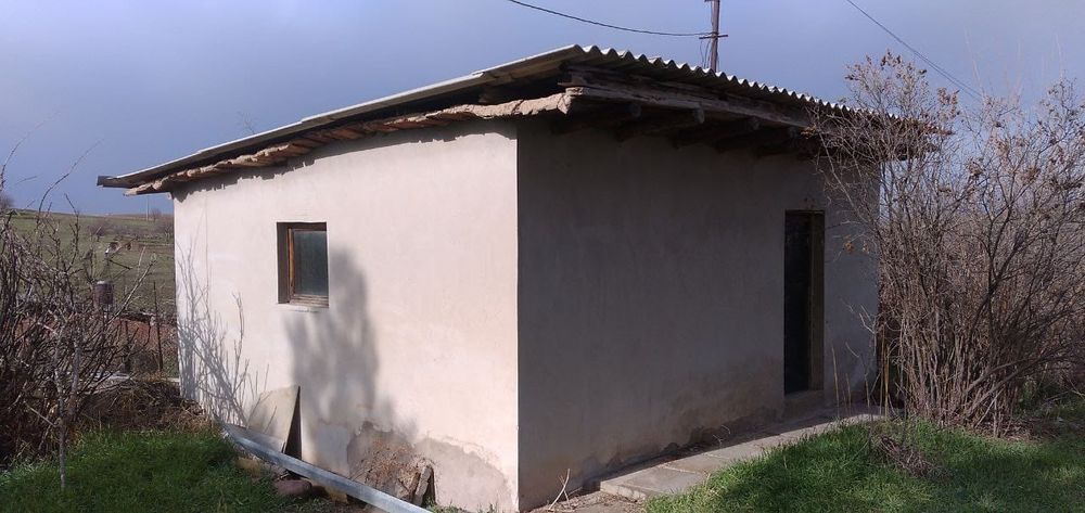 Продается дача.Красногорске.18 соток.два этажа.баня.басейн.