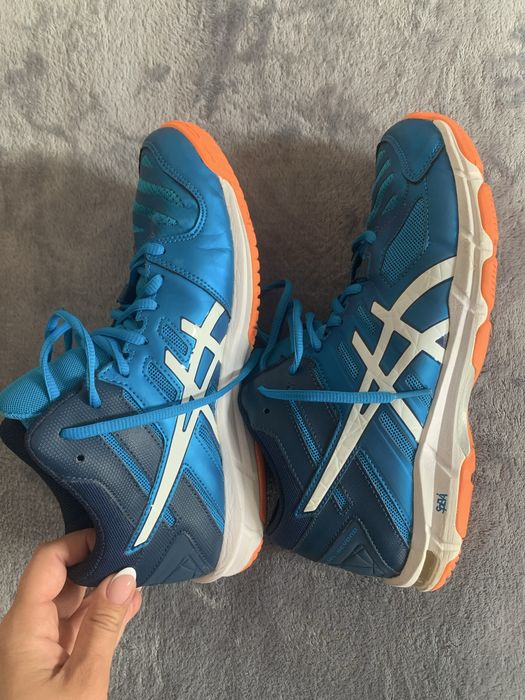 Спортни маратонки