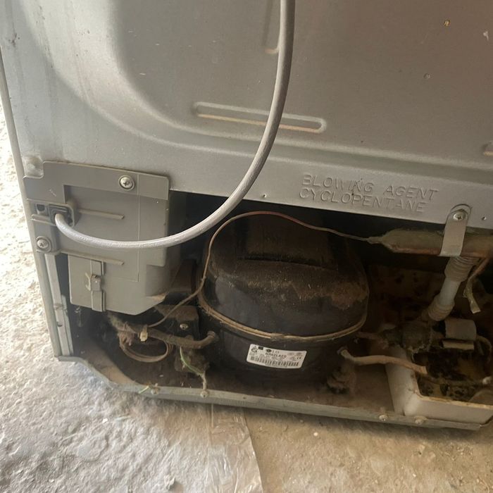 Холодильник сатылады