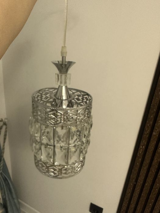 Вешалка, люстра, обувница