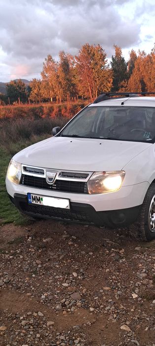 Vând Dacia Duster 4x4, an 2010